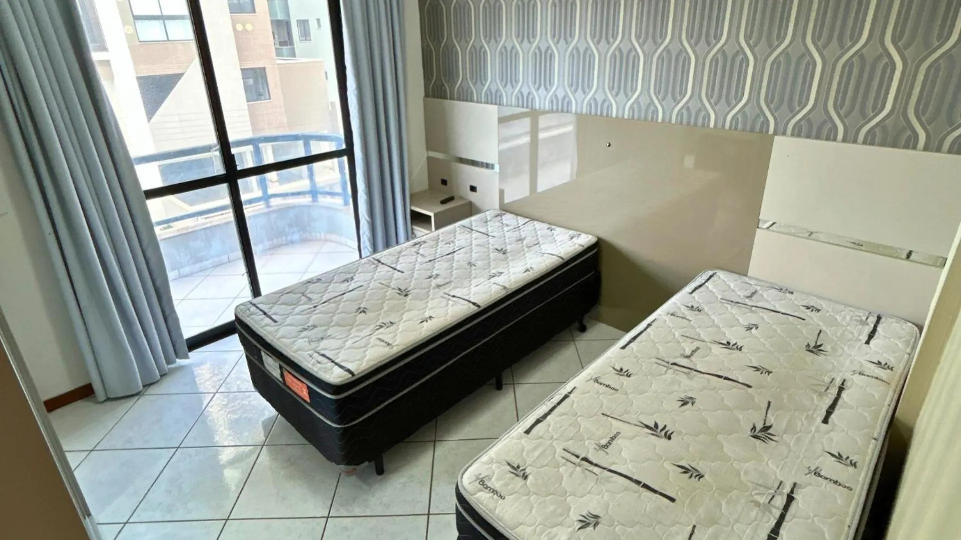 Apartamento Aluguel Apto Sobre A Avenida Principal Em Bombas Bombinhas